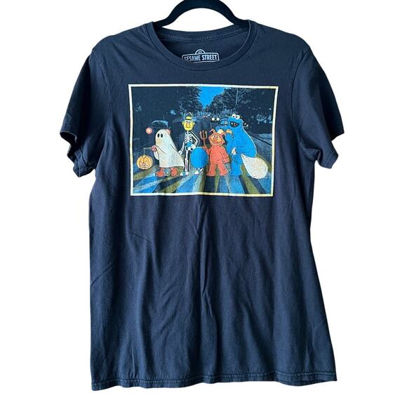 Sesame Street Men's Trick or Treat Halloween Vintage T-Shirt Washed Black Size M - Picture 1 of 6